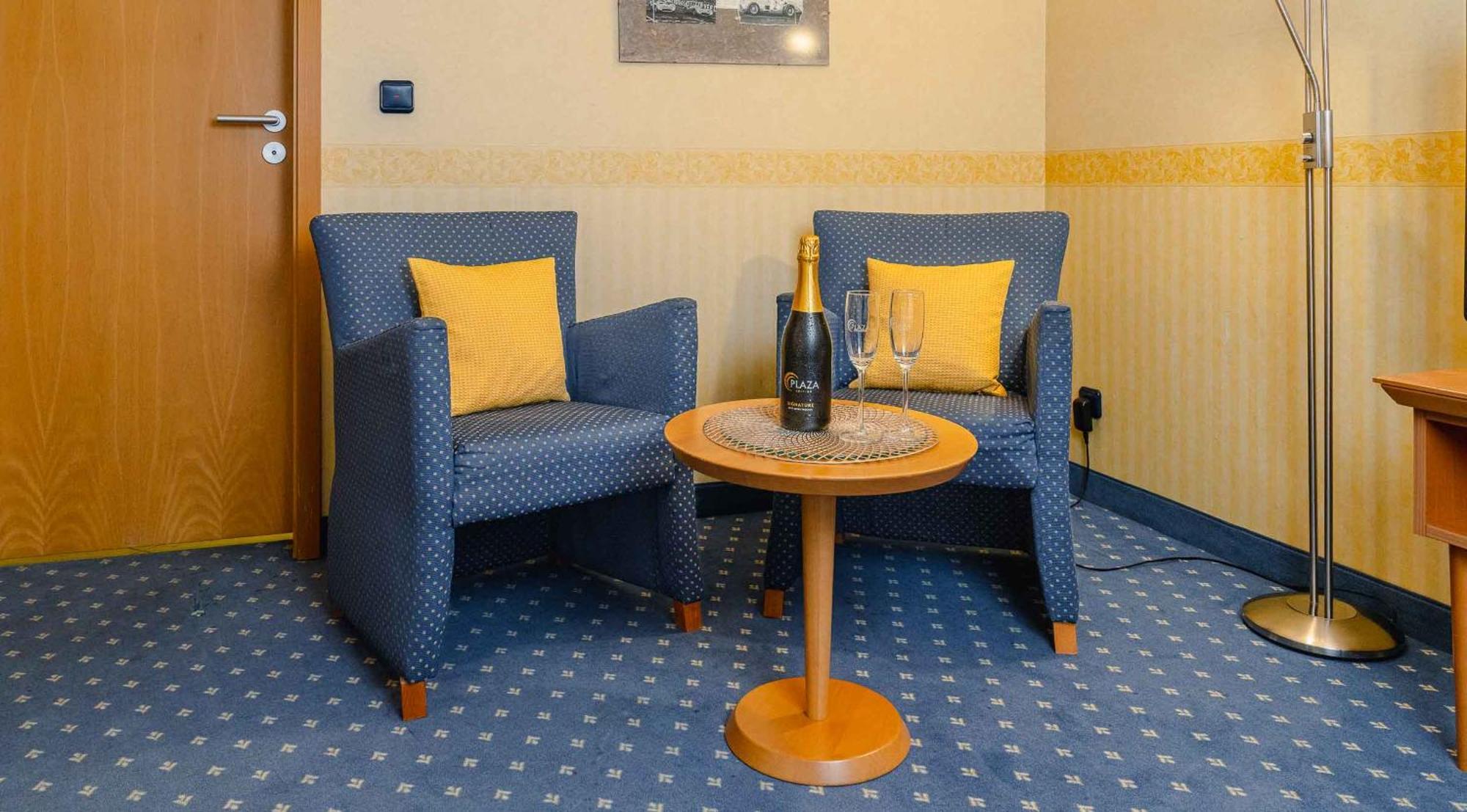 Plaza Inn Koeln Pulheim Buitenkant foto