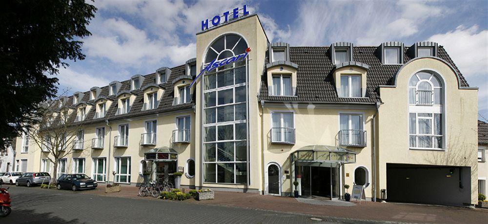 Plaza Inn Koeln Pulheim Buitenkant foto